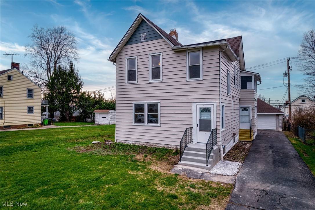 Garfield Heights, OH 44125,10501 Park Heights AVE