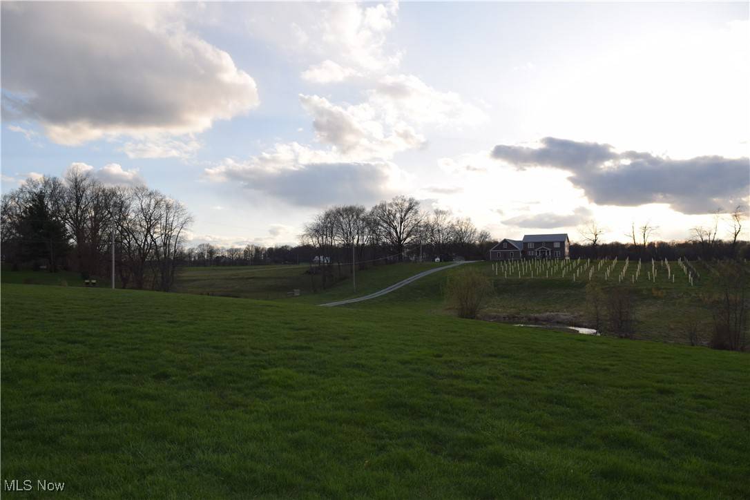 Orrville, OH 44667,737 S Kohler RD