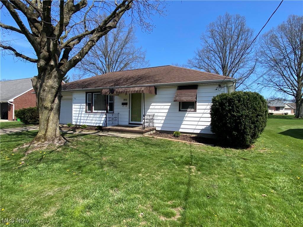 Massillon, OH 44647,824 Hemlock ST NW