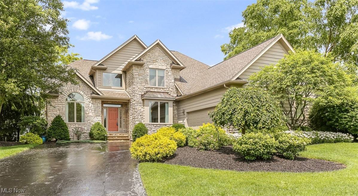Aurora, OH 44202,210 Chisholm CT