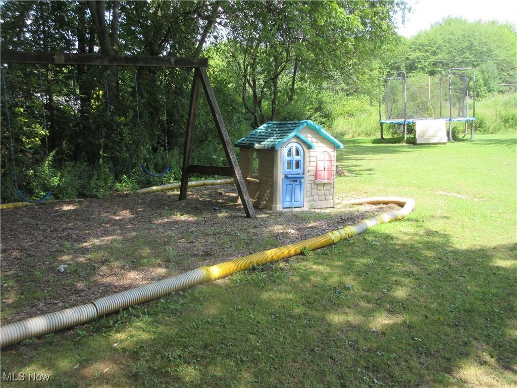 Andover, OH 44003,6463 Bel Air DR
