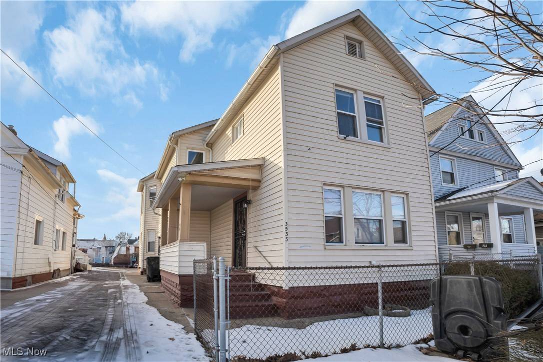 Cleveland, OH 44109,3533 Carlyle AVE
