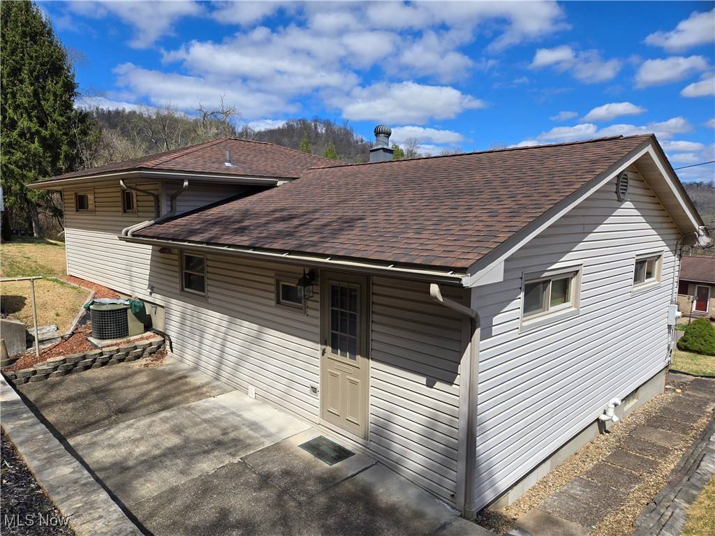 Martins Ferry, OH 43935,649 Ivy LN