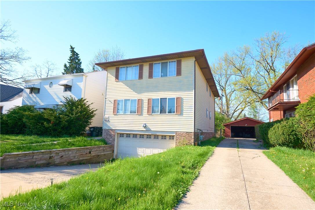 Garfield Heights, OH 44125,11213 McCracken RD