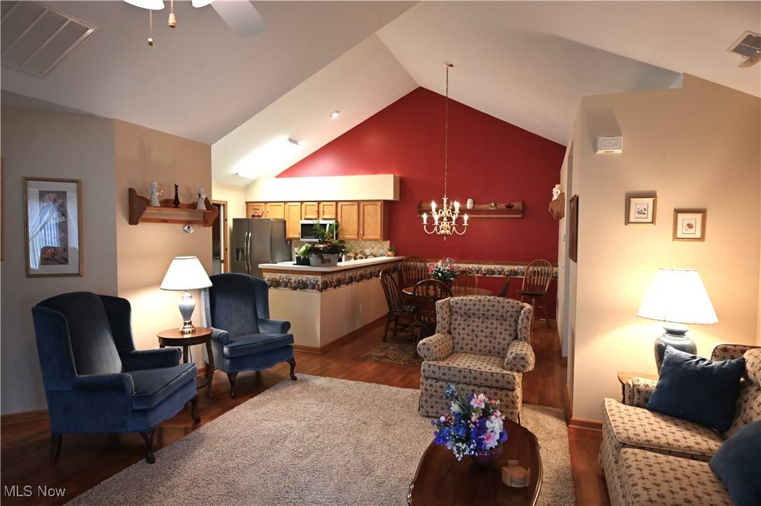 Columbiana, OH 44408,502 Timberline DR #502