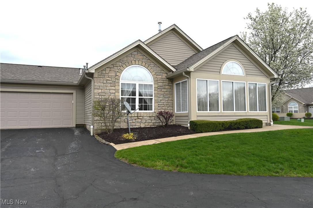 Columbiana, OH 44408,502 Timberline DR #502