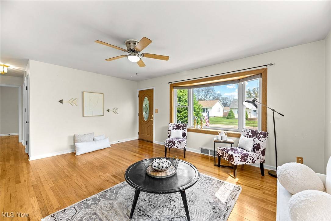 Cuyahoga Falls, OH 44221,712 Alameda AVE