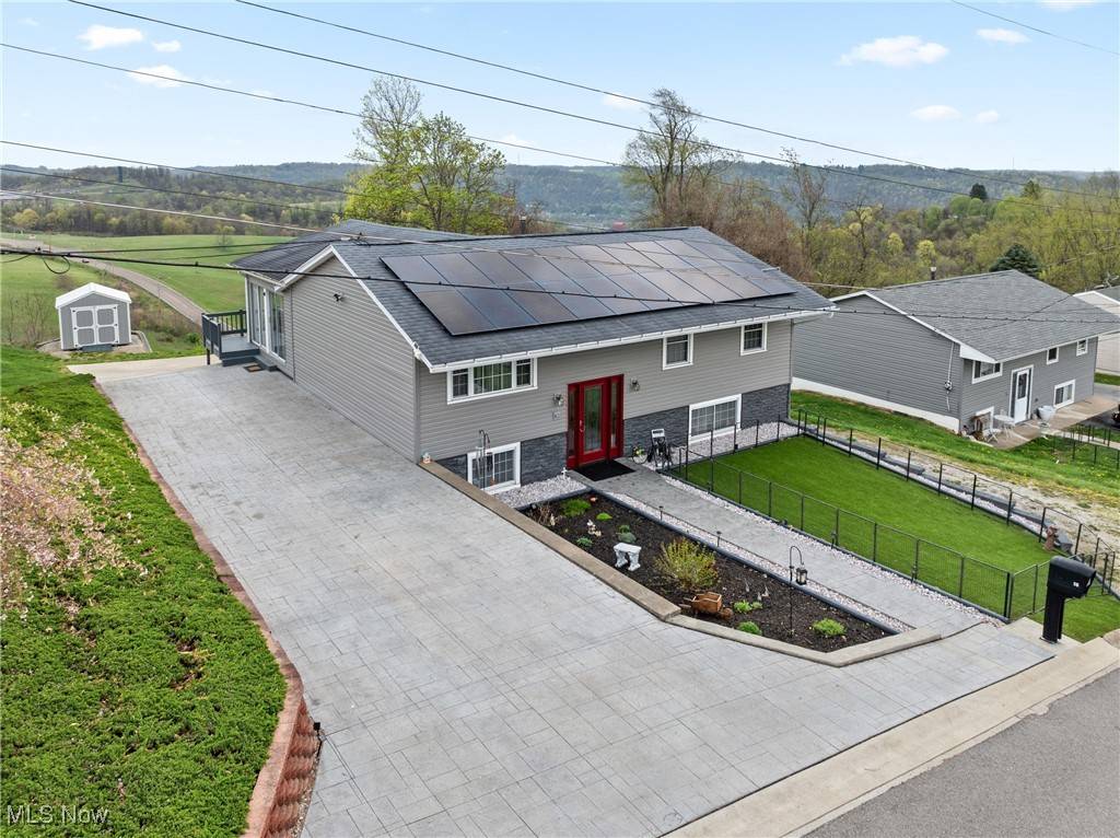 Martins Ferry, OH 43935,16 Hillcrest DR
