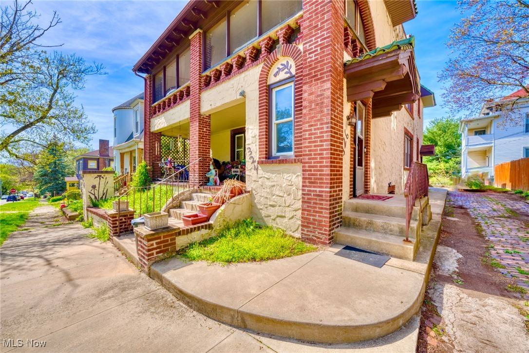 Massillon, OH 44646,324 Chestnut AVE NE