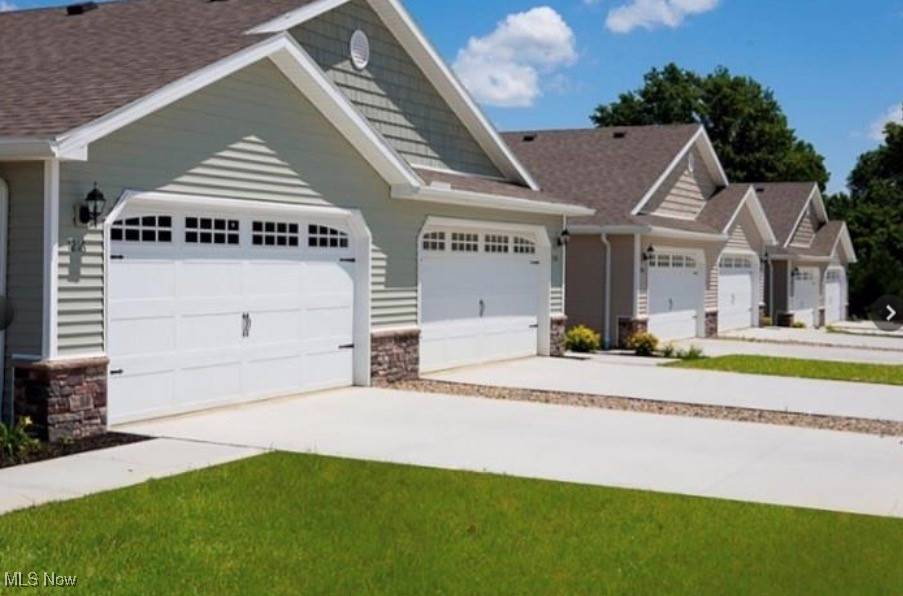 Avon Lake, OH 44012,610 Hampshire BLVD