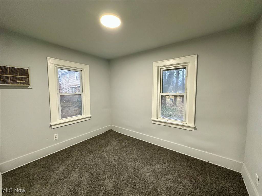 Akron, OH 44301,1032/1034 & 1036/1038 Clay ST