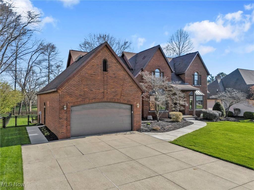 Munroe Falls, OH 44262,78 Steeplechase LN