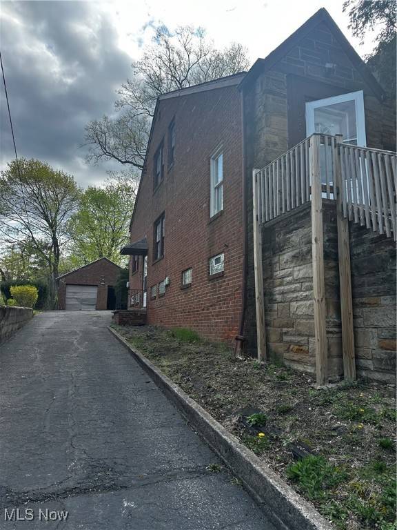 Cleveland Heights, OH 44118,1659 Ivydale RD