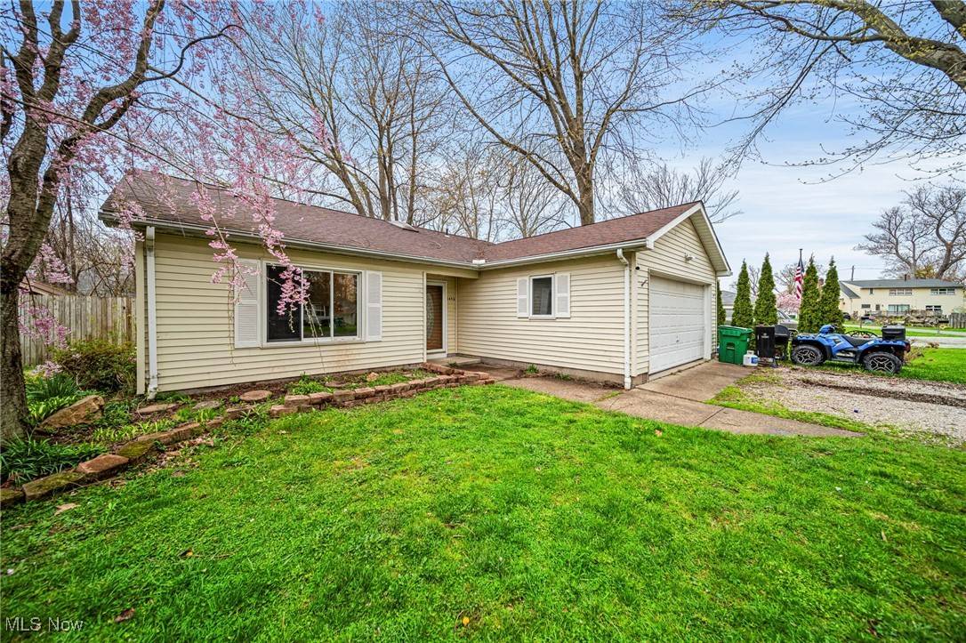 Madison, OH 44057,1456 Lake View AVE