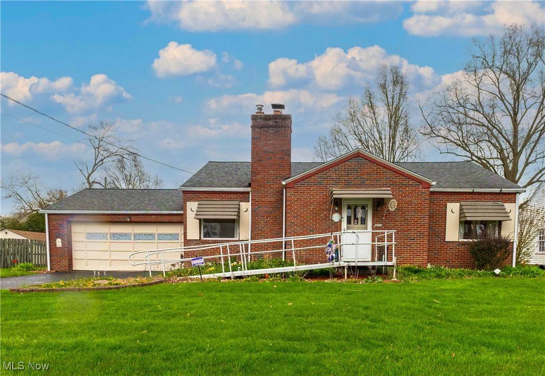 Youngstown, OH 44511,3631 Dover RD