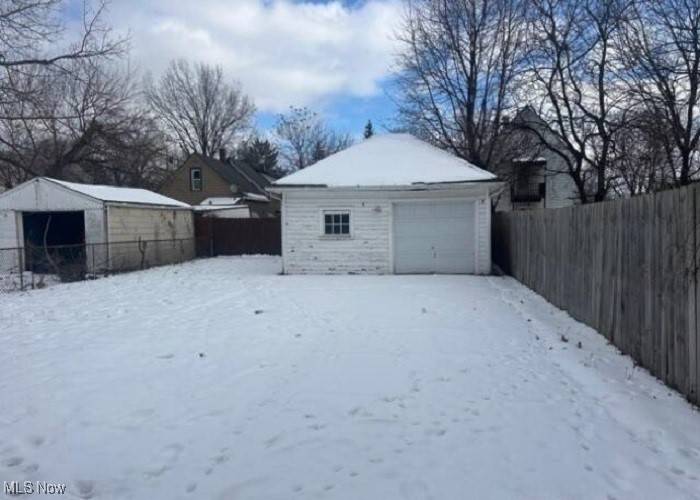Cleveland, OH 44105,3681 E 57th ST