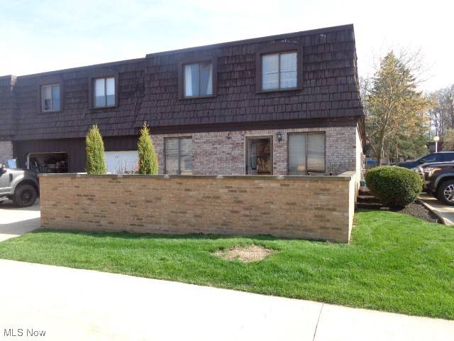 Broadview Heights, OH 44147,753 Tollis Pkwy #14-08