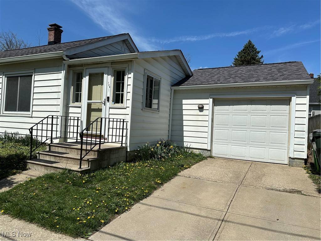 Bedford, OH 44146,159 Forest DR