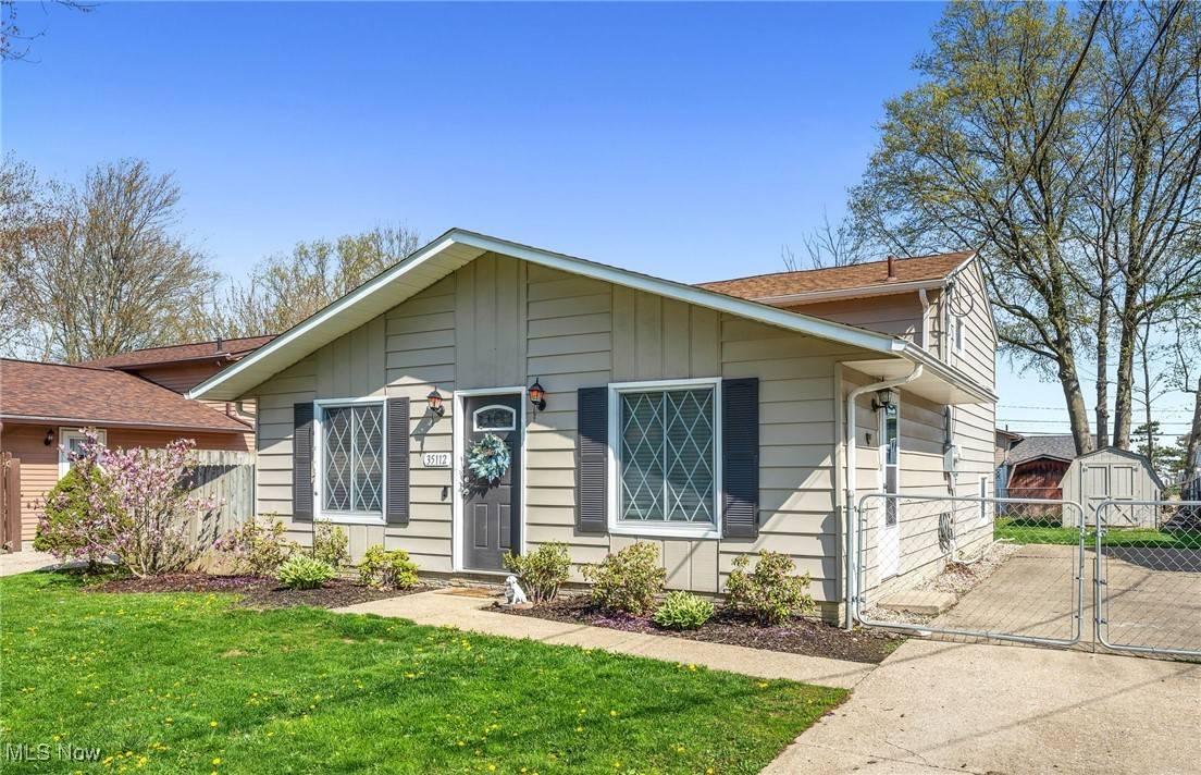 North Ridgeville, OH 44039,35112 Spruce ST