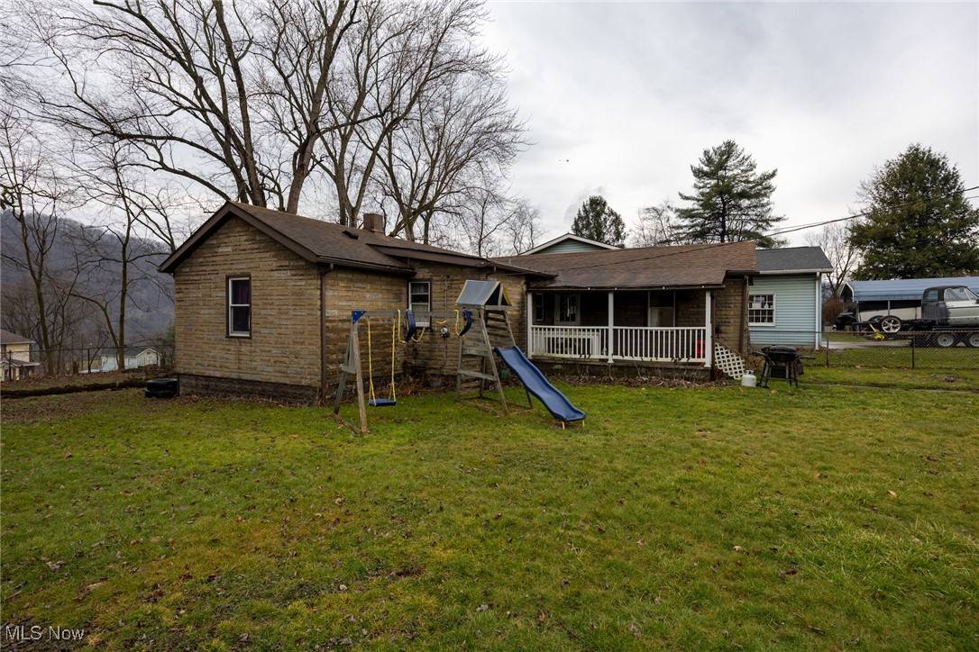 East Liverpool, OH 43920,1651 Cleveland AVE