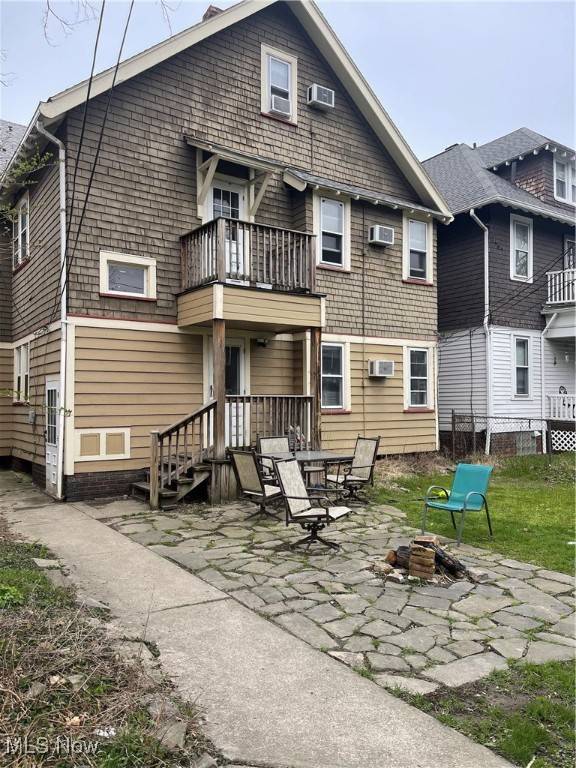 Cleveland, OH 44102,9409 Clifton BLVD