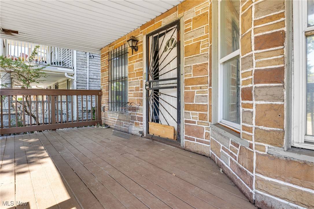 Cleveland, OH 44108,735 Parkwood DR
