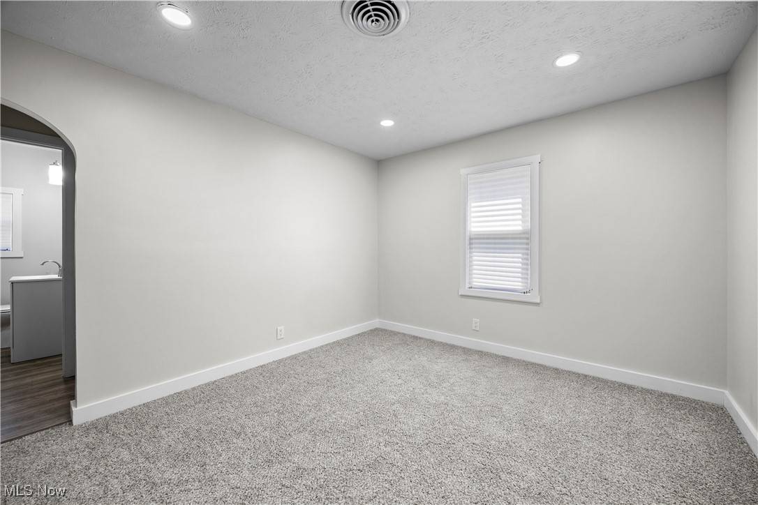 Lorain, OH 44053,1721 Tait ST