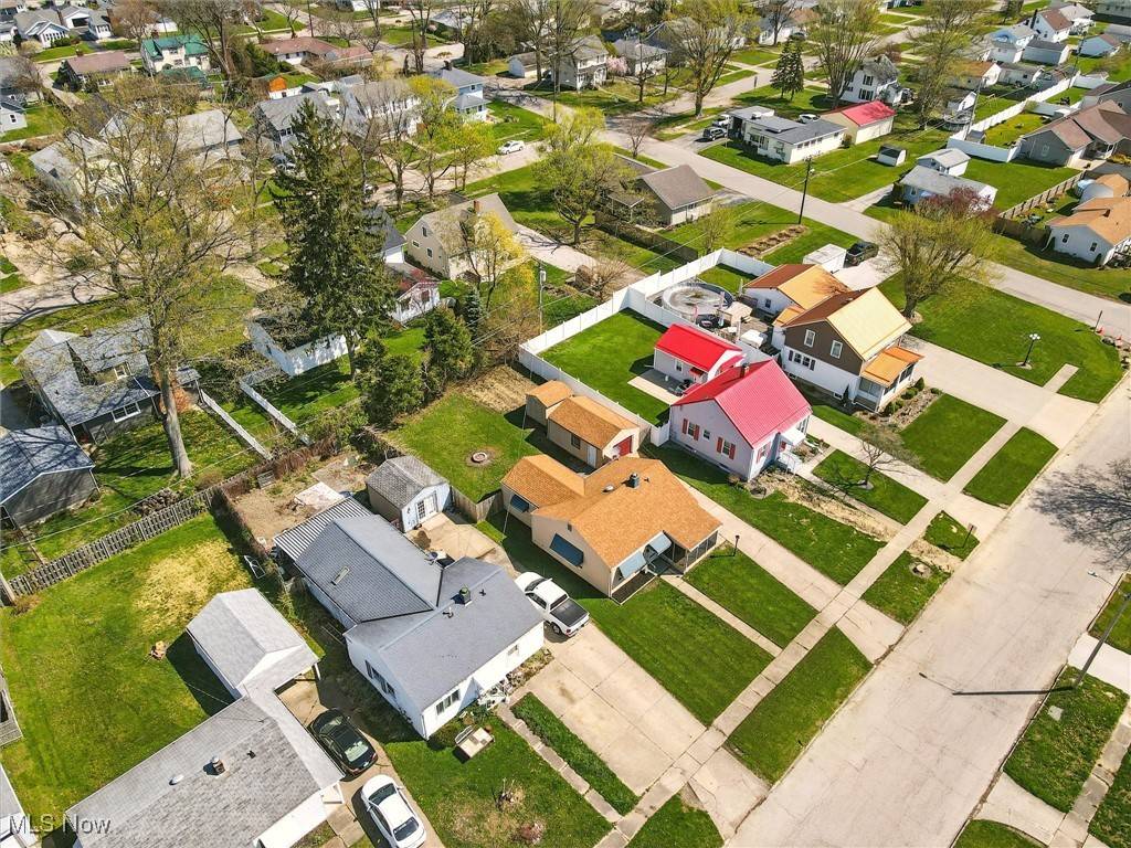 Ashtabula, OH 44004,2033 E 45th ST