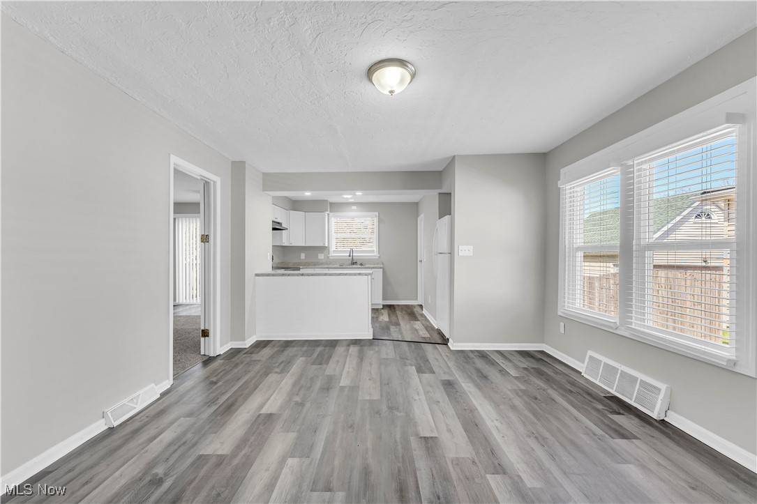 Mayfield Heights, OH 44124,5919 Maplewood RD
