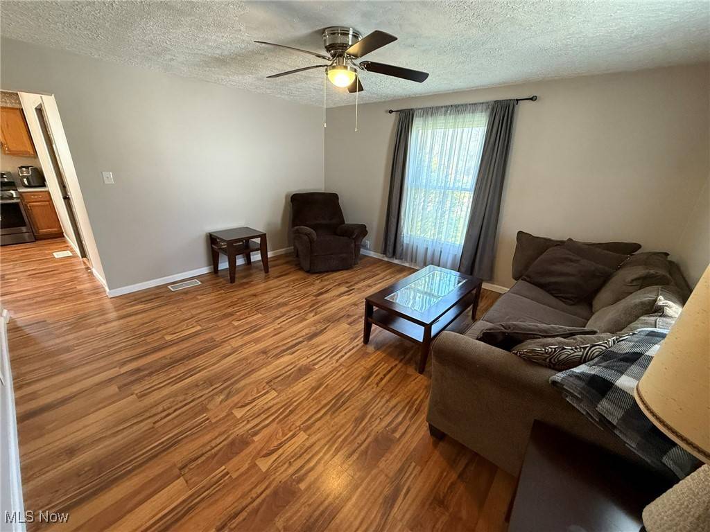 Dover, OH 44622,1519 N Wooster AVE