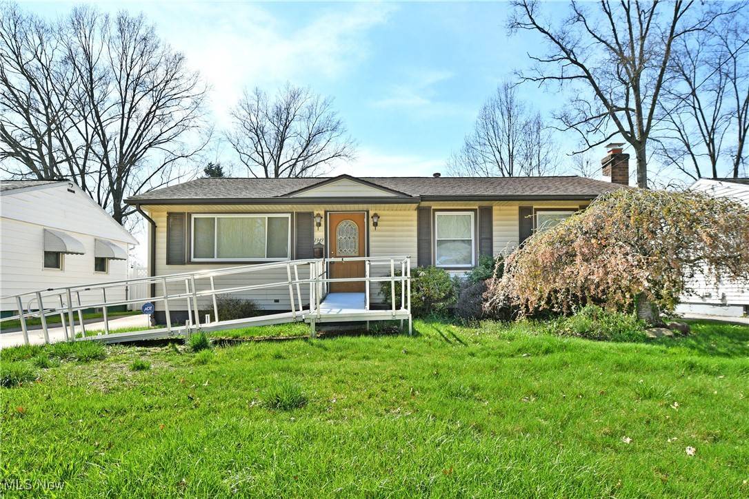 Warren, OH 44483,1949 Irene AVE NE