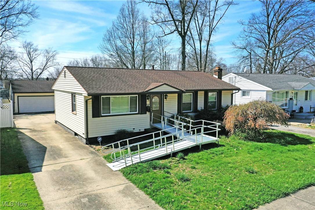 Warren, OH 44483,1949 Irene AVE NE