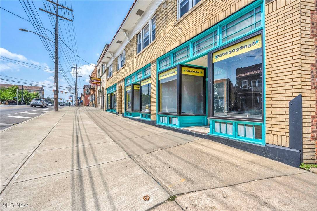 Cleveland, OH 44111,10018 Lorain AVE