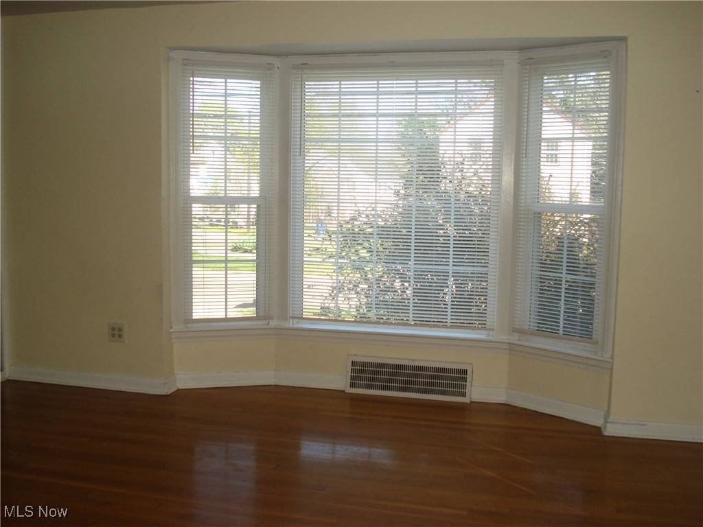 Cleveland Heights, OH 44121,3702 Woodridge RD