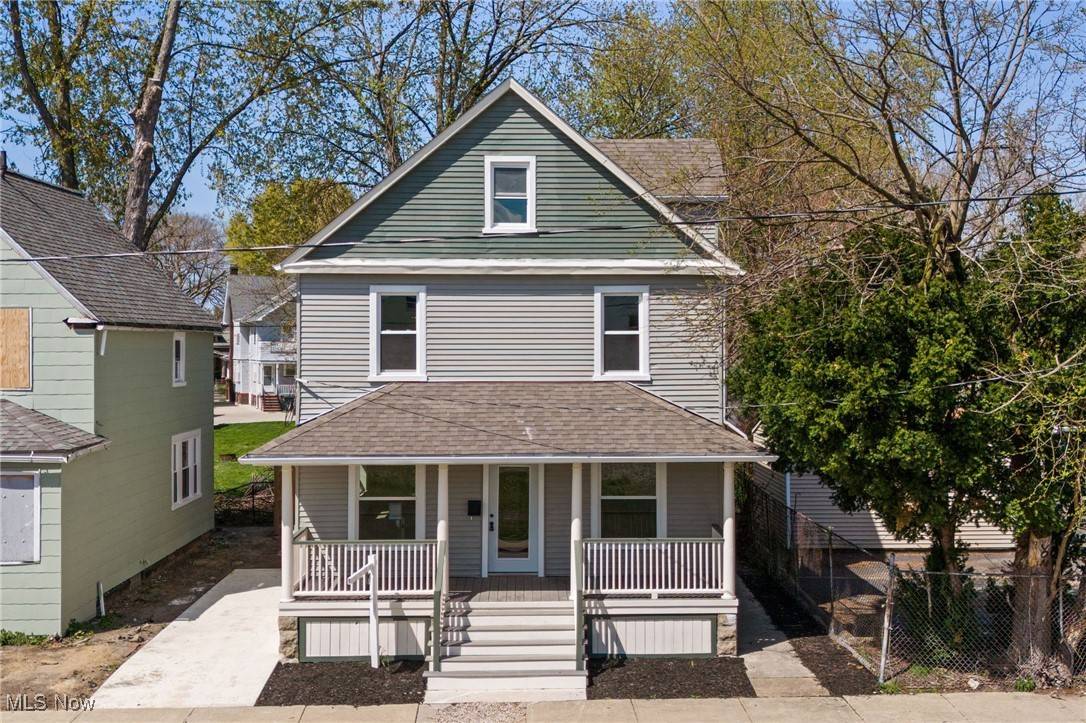 Cleveland, OH 44102,6110 Ellen AVE