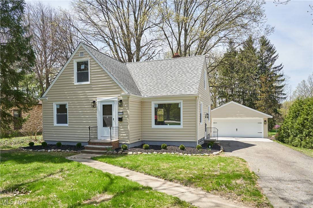 Willoughby Hills, OH 44094,2776 Oak ST