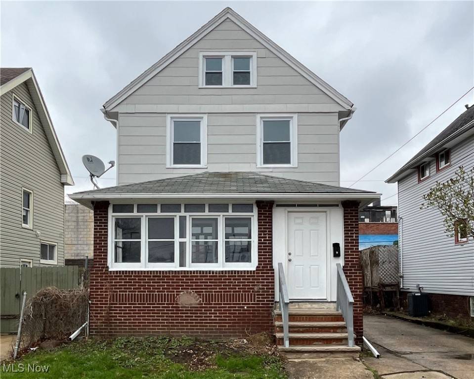 Cleveland, OH 44102,1599 W 116th ST