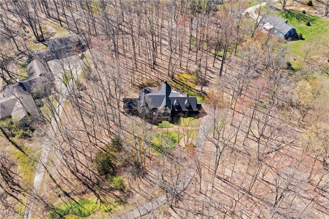 Chagrin Falls, OH 44023,16500 Heatherwood LN
