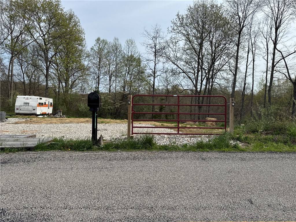 Patriot, OH 45658,186 Crews RD