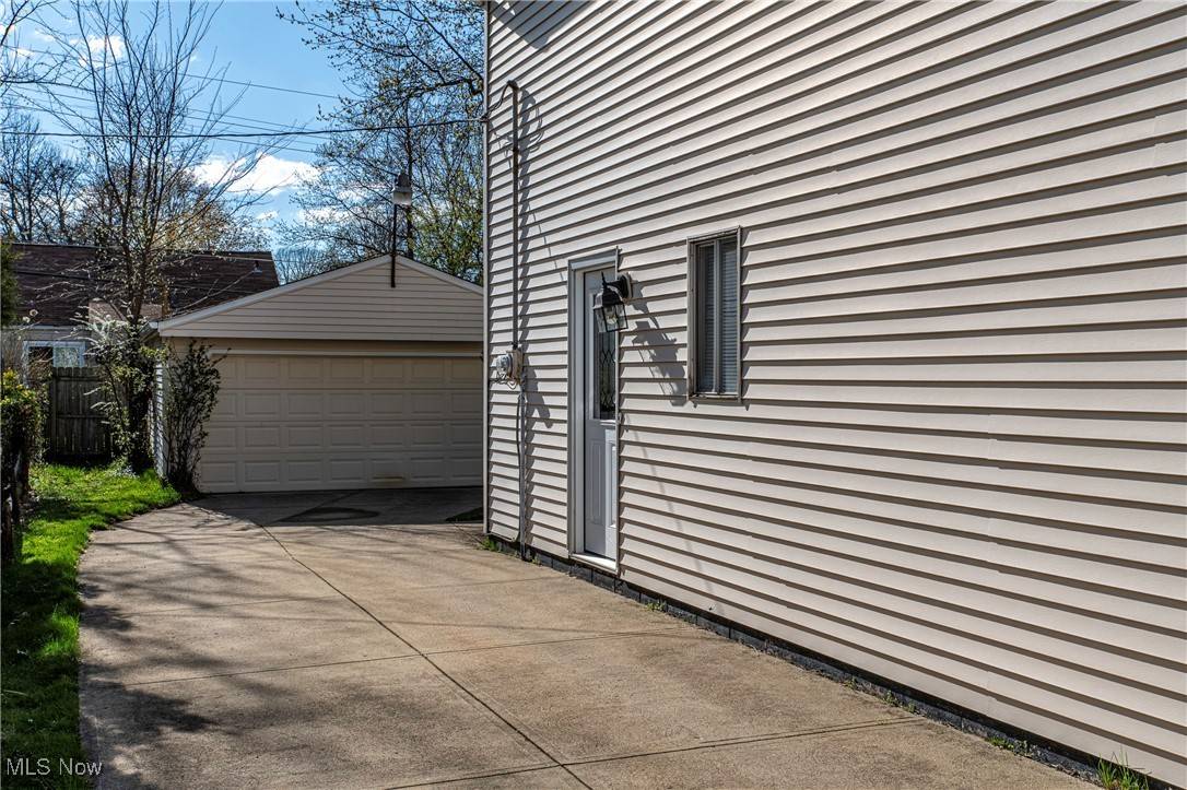 Willoughby, OH 44094,844 Cherokee TRL