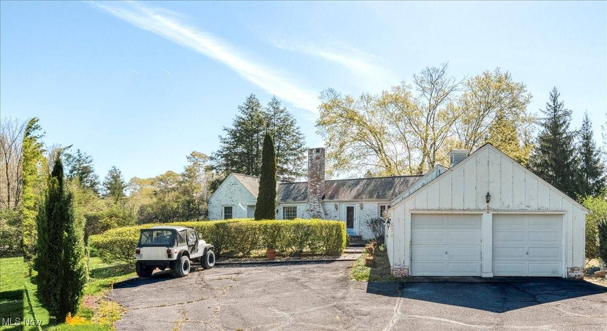 Chagrin Falls, OH 44022,578 North ST