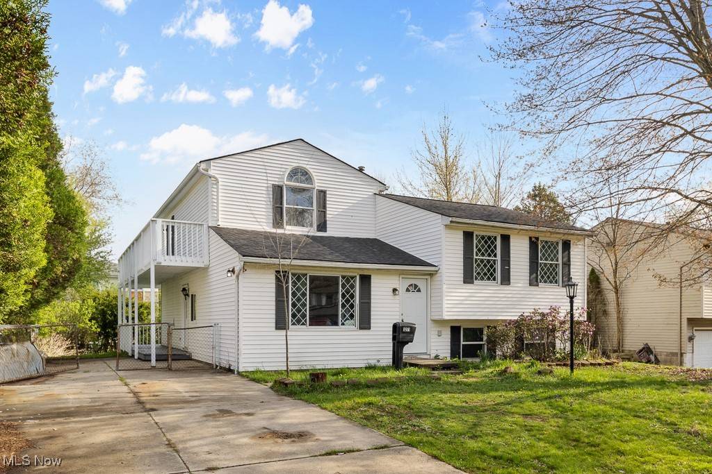 Kent, OH 44240,1271 Carol DR