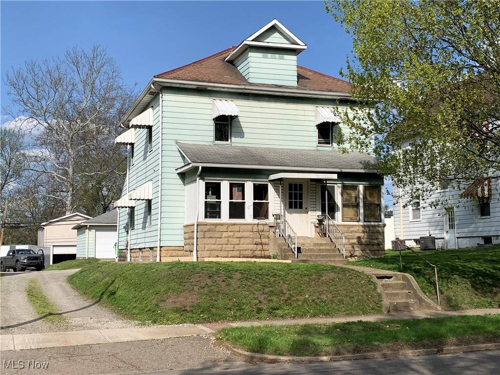 Dover, OH 44622,909 N Tuscarawas AVE