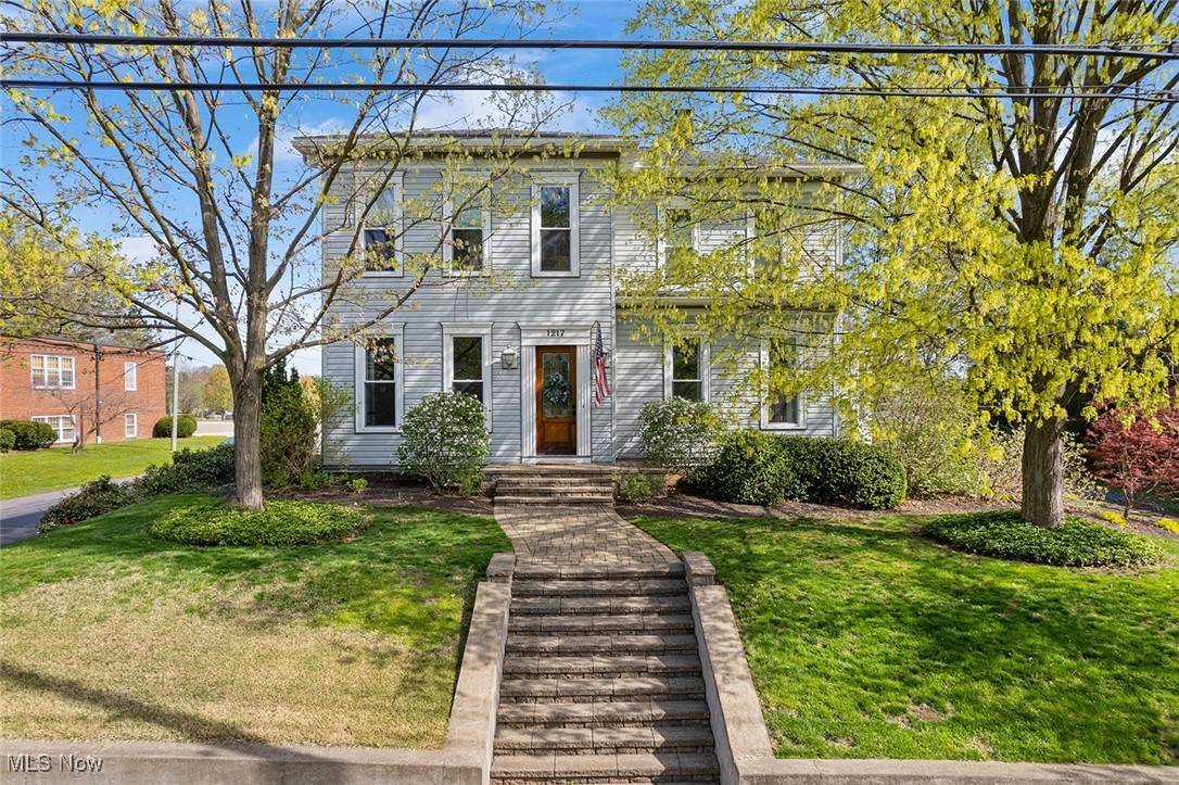 Orrville, OH 44667,1217 W Market ST