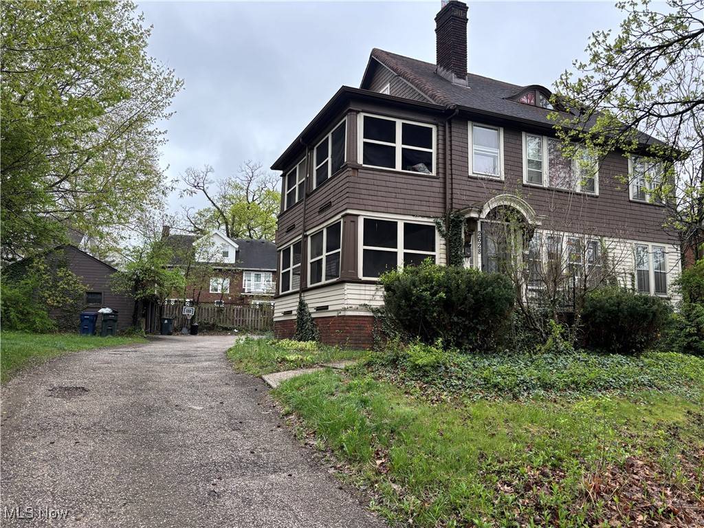 Cleveland Heights, OH 44106,2628 Euclid Heights BLVD