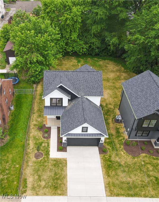 Akron, OH 44310,866 Meridian ST