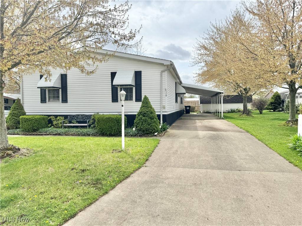 Elyria, OH 44035,310 Pin Oak CIR