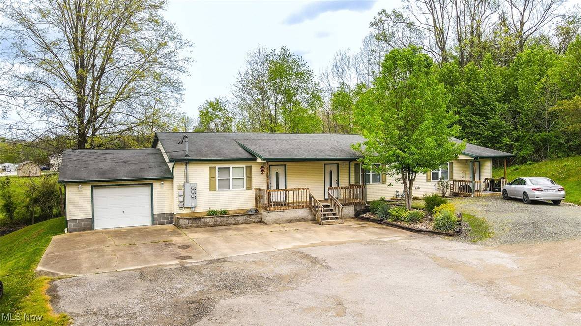 Davisville, WV 26142,89 Rock RD