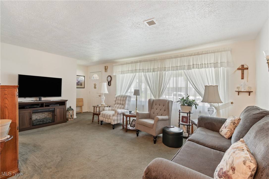 Cuyahoga Falls, OH 44223,3060 Scott ST