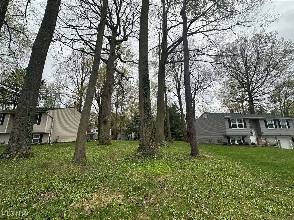Madison, OH 44057,Maxwell DR